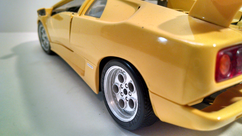Illustration for article titled Supercar Saturday: Bburago Lamborghini Diablo